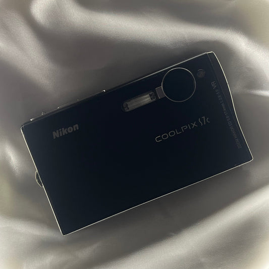 Nikon Coolpix S7c 7.0 mp Black