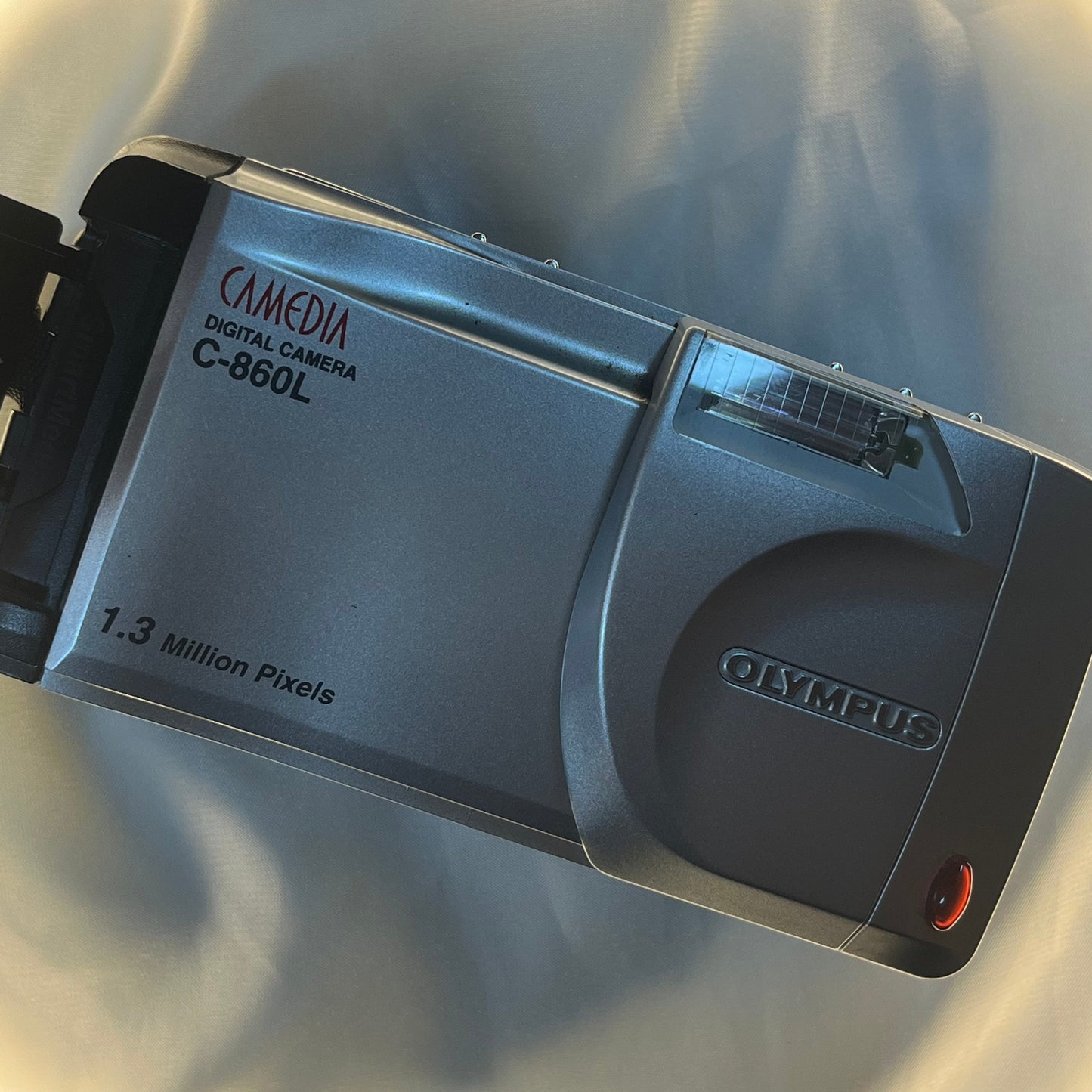 Olympus Camedia C-860L 1.3 mp Silver