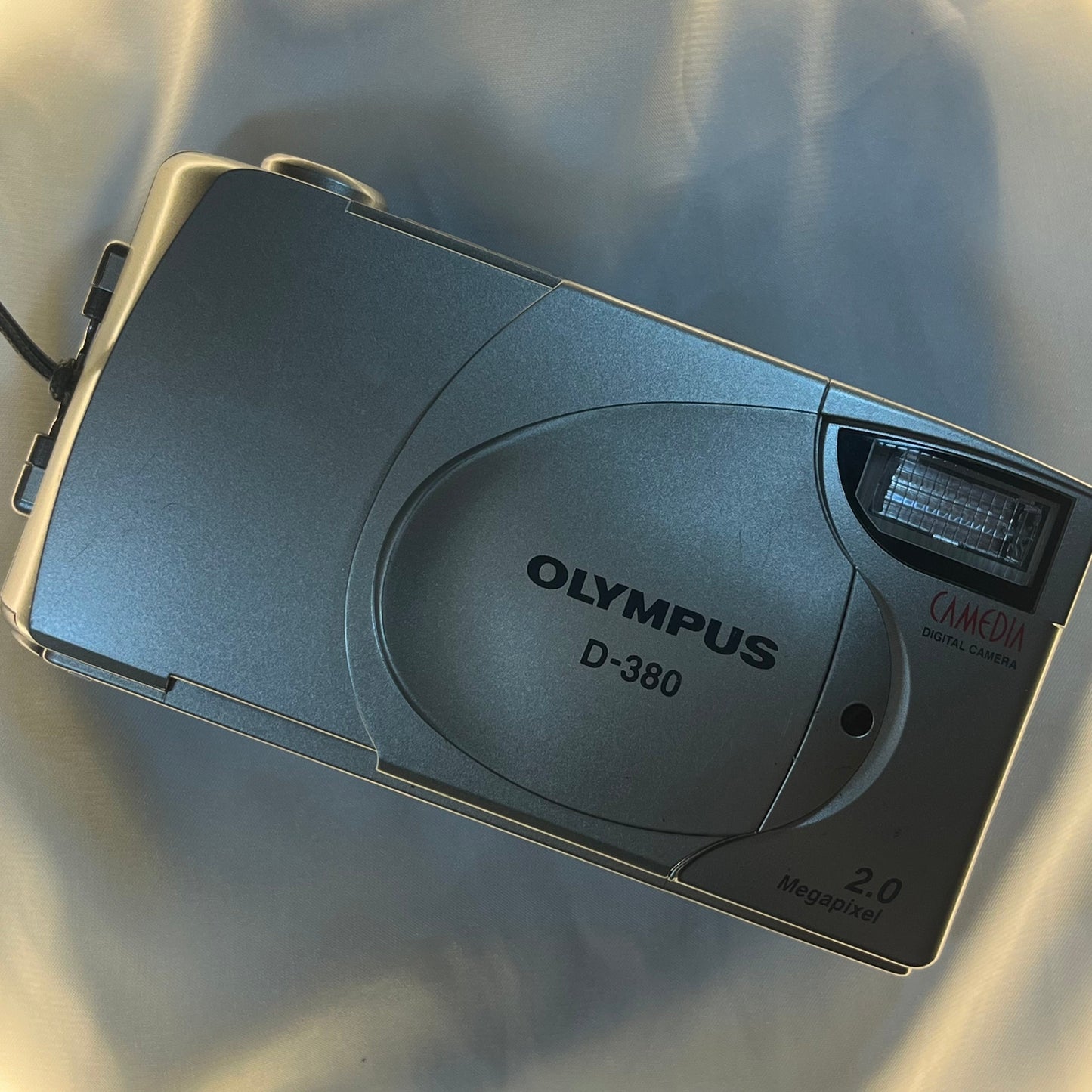 Olympus Camedia D-380 2.0 mp Silver