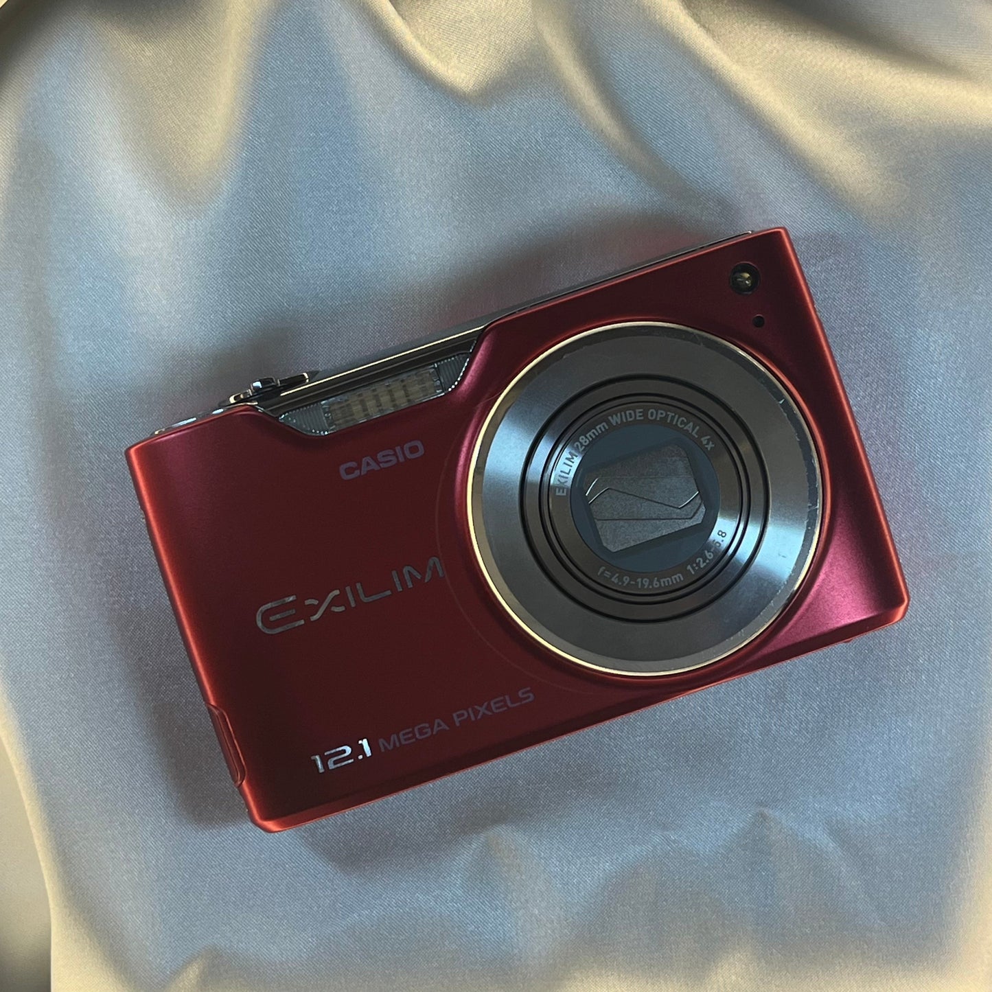 Casio Exilim EX-Z450 12.1 mp Red